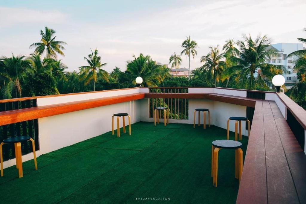 Sleepbox Hostel Suratthani Surat Thani Exterior foto