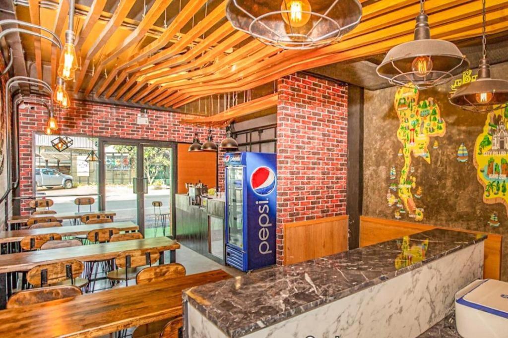 Sleepbox Hostel Suratthani Surat Thani Exterior foto